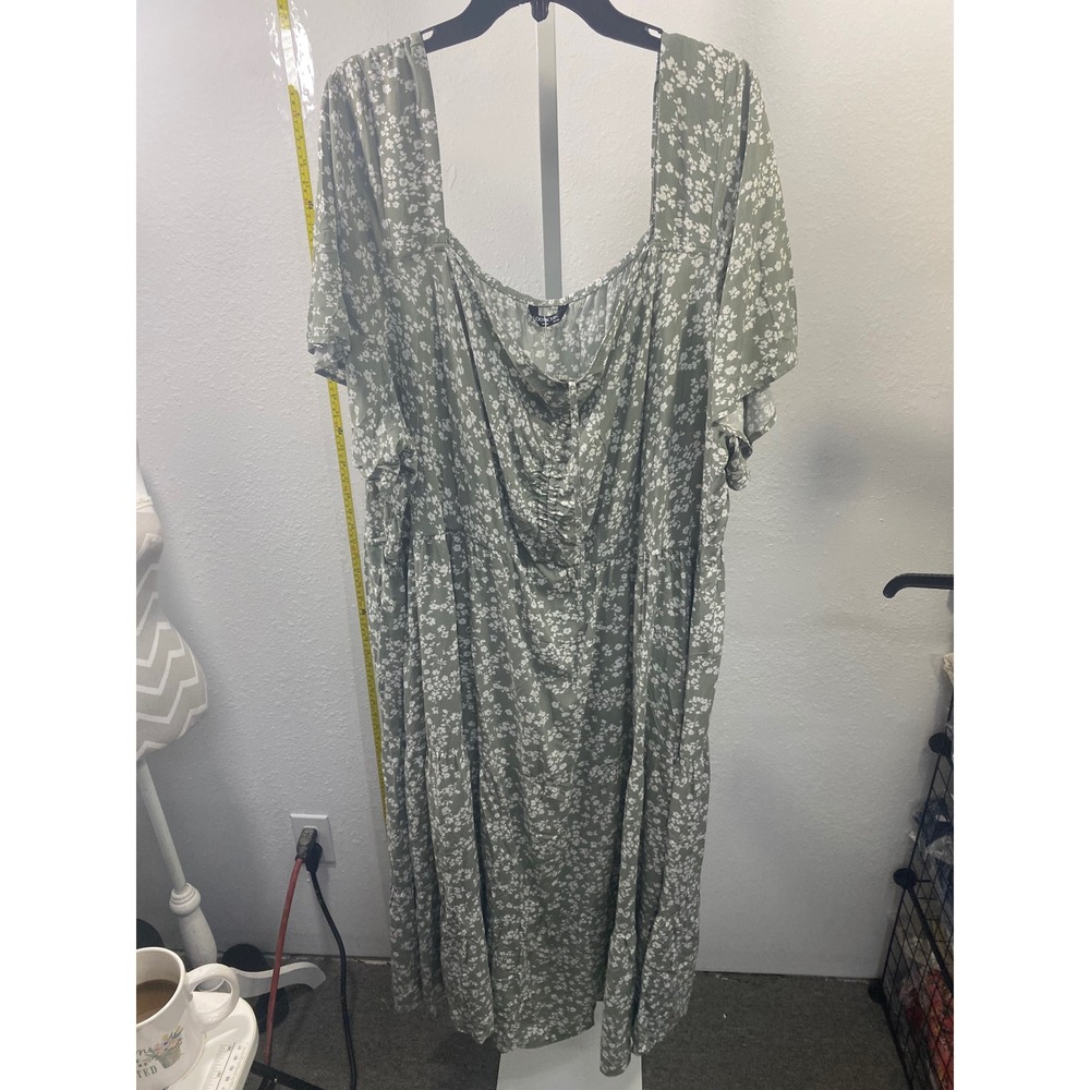 Bloomchic Sage Green‎ Floral Square Neck Ruched Tier Midi Dress Plus Size 30 NWT